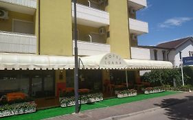 Hotel Luana